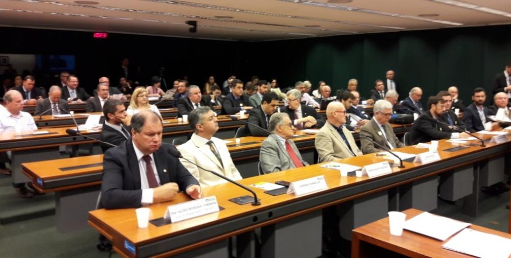 Mesmo com indústria dando contra, Mapa e Anvisa irão aumentar o controle sanitário do arroz importado