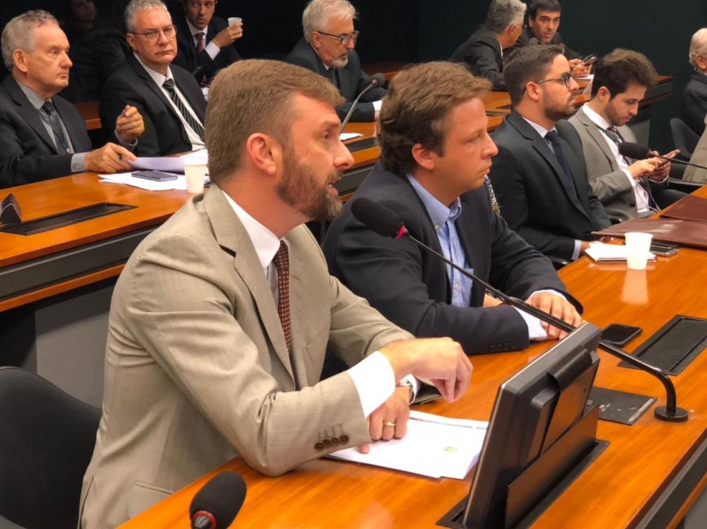 Aviação agrícola: grupo será criado para elaborar marco regulatório