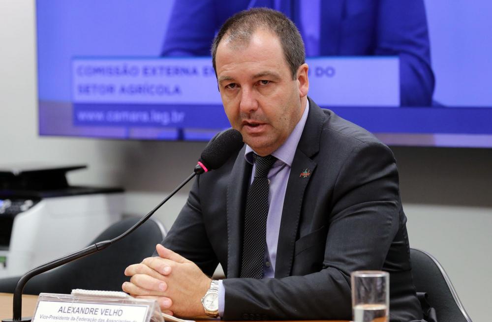 Arrozeiros devem ter cautela com renegociação pública de dívidas, orienta federação